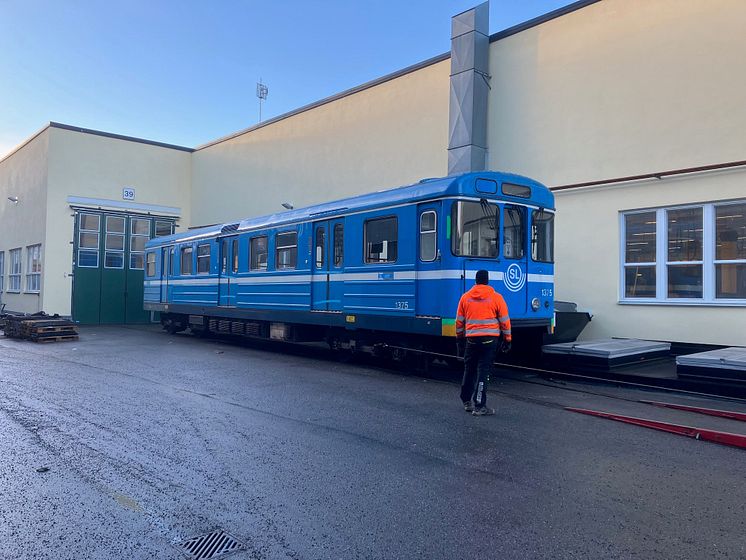 Gammal tunnelbanevagn i Hammarbydepån