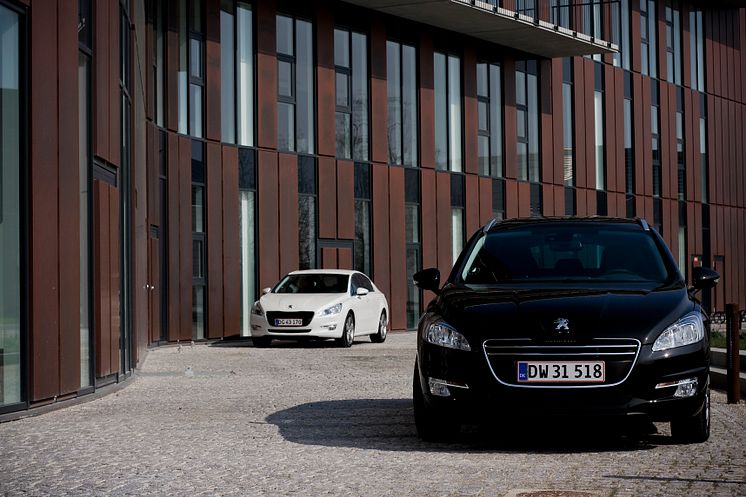 Peugeot 508 henter Beaujolais Nouveau til Danmark