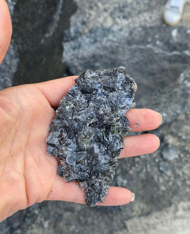 2 A unique piece of natural stone.jpg