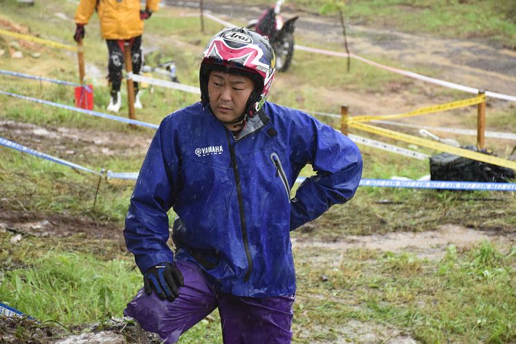 2018071602_004xx_JTR_Rd4_野崎選手_4000