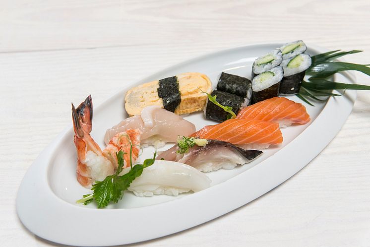 Mongkol Patprom Edomae Sushi überzeugte durch perfekten Zuschnitt, höchste Perfektion und Schnelligkeit.