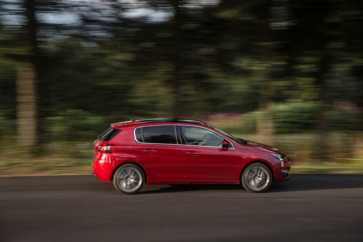 Sverigepremiär nya Peugeot 308_sida