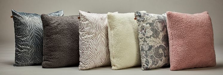 870398-05_2 Cushion cover Velvet printed.jpg