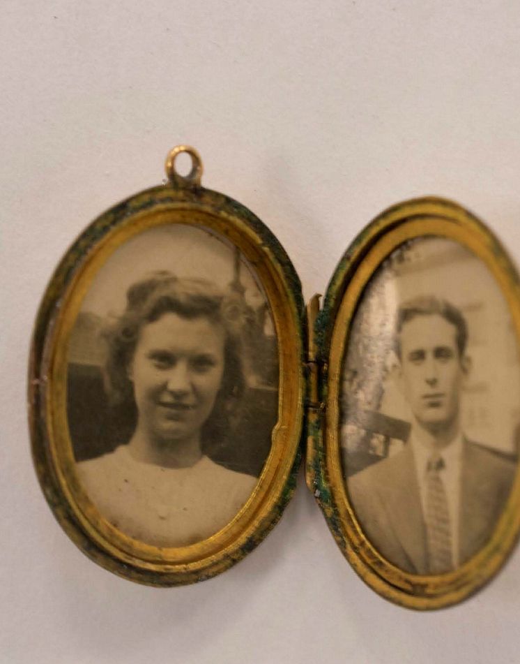Couple in a locket.jpg