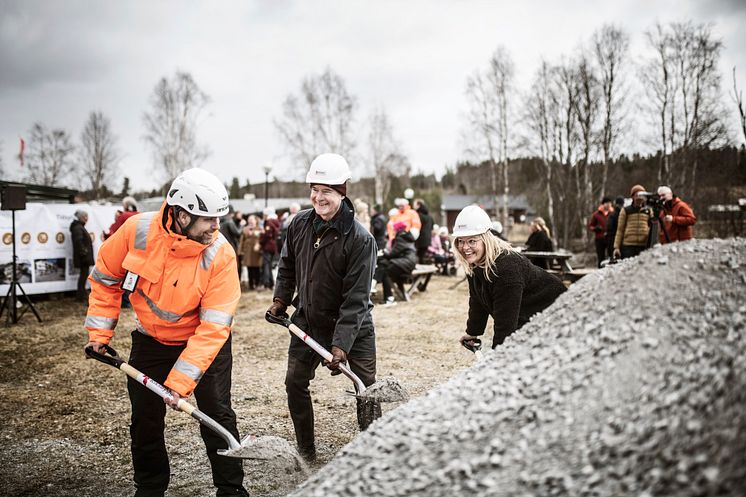 Första spadtag, Svenstavik, Riksbyggen