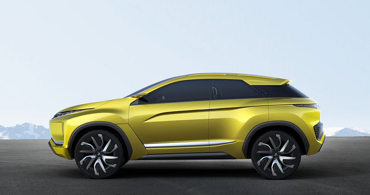 TMS 2015 Concept eX - ny elektrisk kompakt SUV