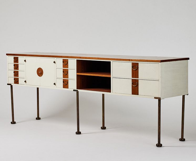 Sideboard av Josef Frank