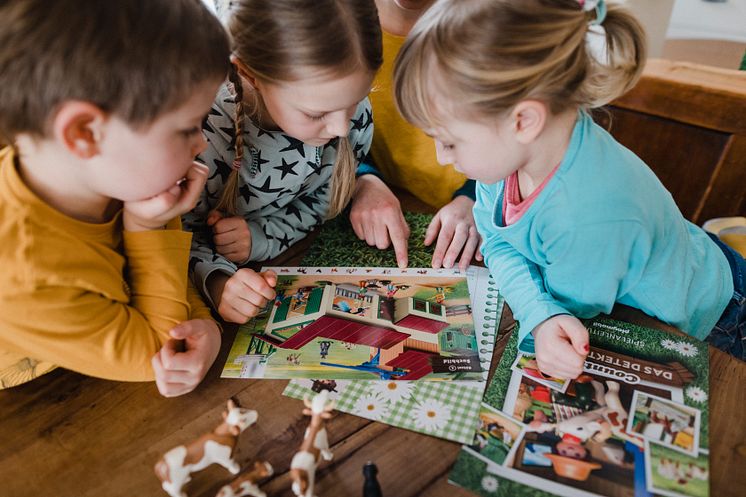 PLAYMOBIL-Box "Country - Das Detektivspiel"