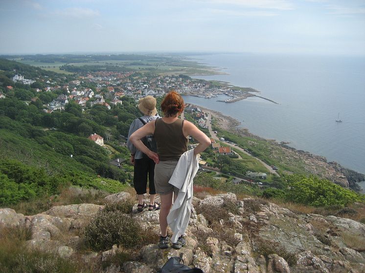 Kullaleden - Kullaberg med utsikt över Mölle. Fotograf Göran Lock.