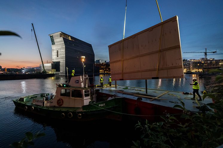 Munch moving artworks to the new museum in Oslo - Photo: Kilian Munch