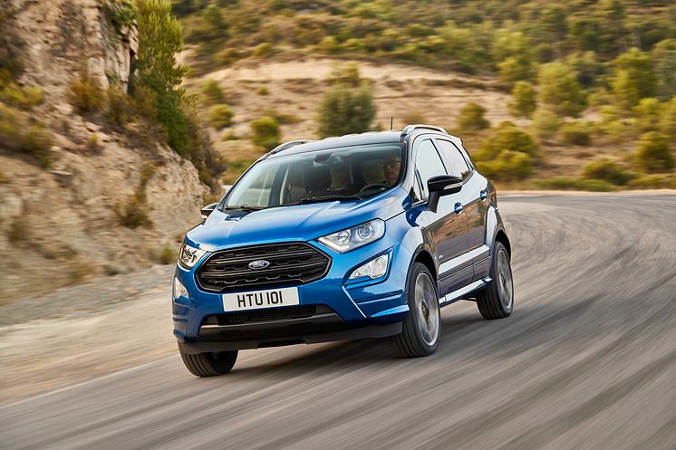 FORD_2017_EcoSport_02