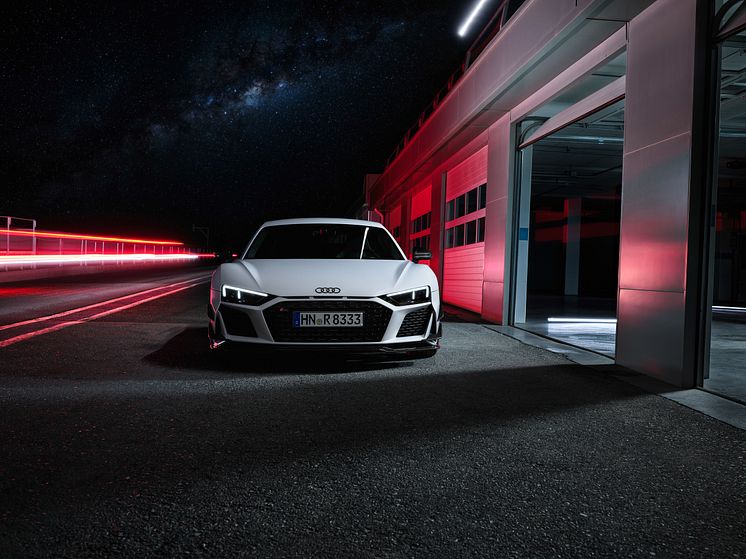 Audi R8 Coupé V10 GT RWD (Suzukagrå)