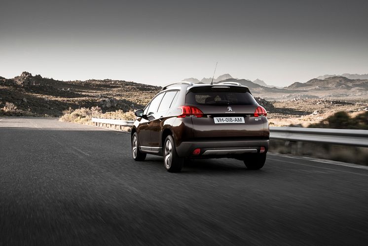 Sverigepremiär för nya crossovern Peugeot 2008