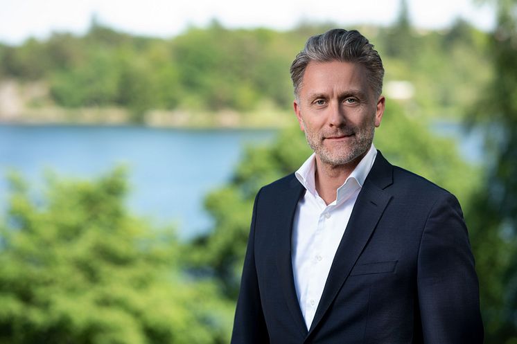 LogPoint founder Soren Laustrup is stepping down from day-to-day operations at the end of 2021, following 18 years of leadership. Laustrup remains a significant shareholder in LogPoint and will continue as chairman of the LogPoint board.