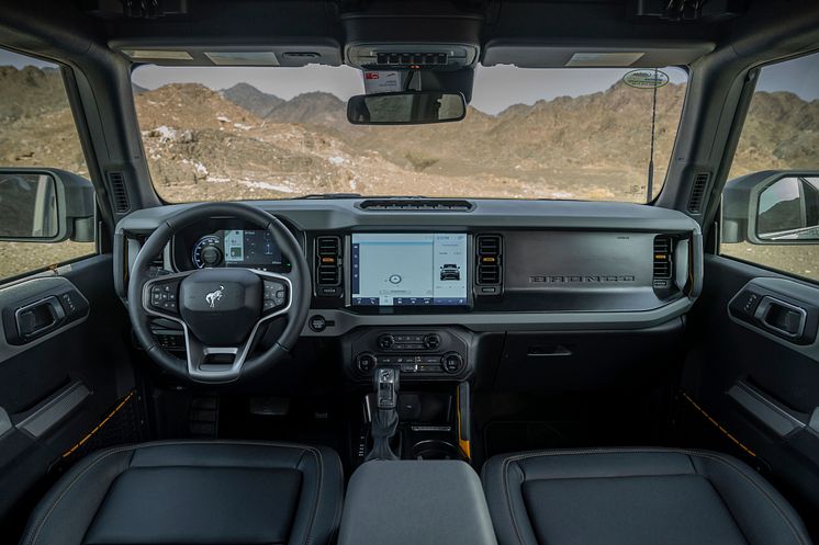 2023_FORD_BRONCO_BADLANDS__INTERIOR_28