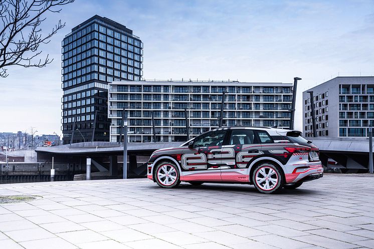 Audi Q4 e-tron (camouflage)