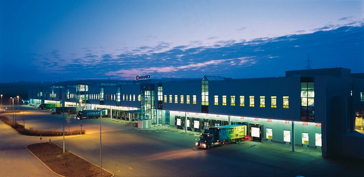 Vårt logistikcentrum i Wernberg, Tyskland