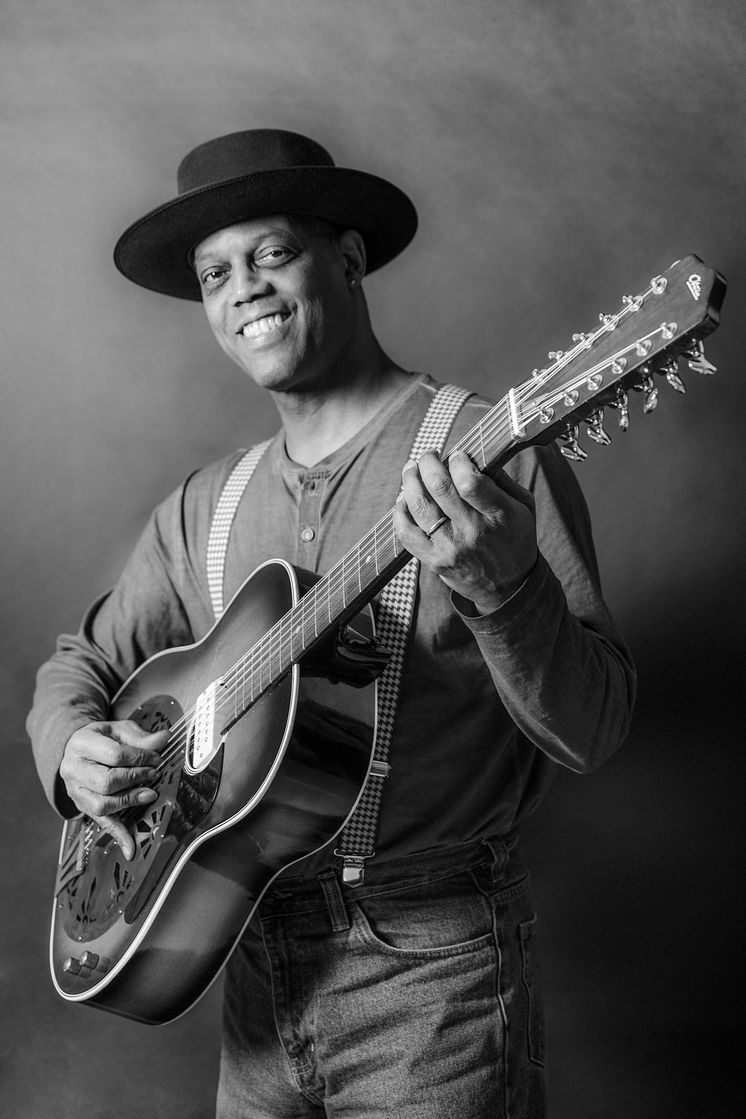 Eric Bibb