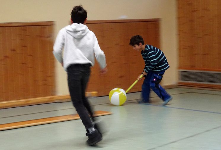 Bayernwerk-Azubis organisierten Miniolympiade im Caritas-Kinderdorf