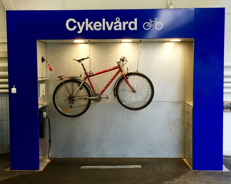 OKQ8 öppnar cykelvårdsplats vid Slussen
