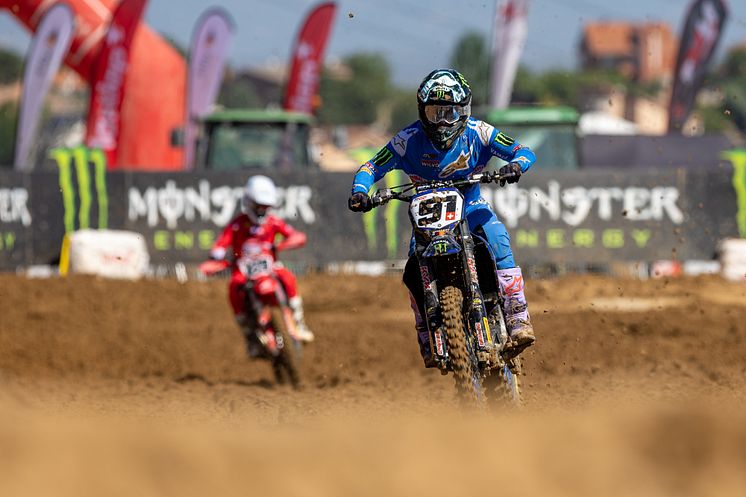 2023050802_006xx_MXGP_Rd6_シーワー選手_4000