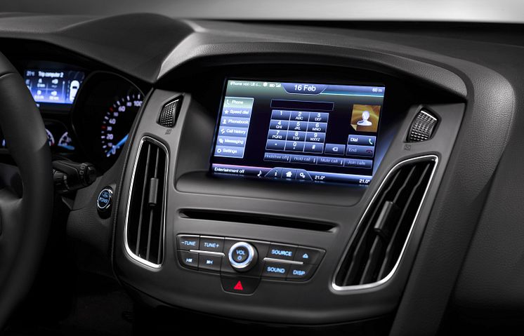Uusi Ford Focus sisäkuva