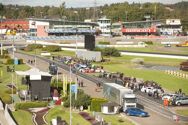 Motorsporten flyttar in på Solvalla igen