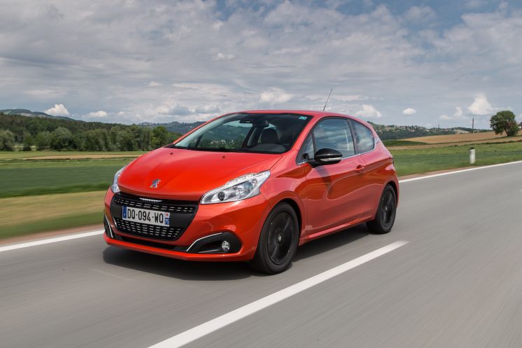 Sverigepremiär för nya Peugeot 208