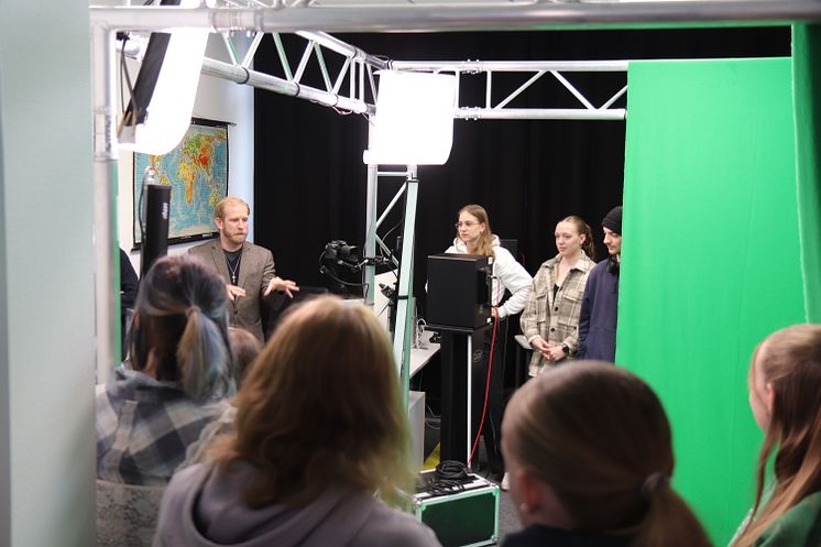 Medienkompetenzzentrum Vechta - Schülerinnen und Schüler lernen über Desinformation und Fake News