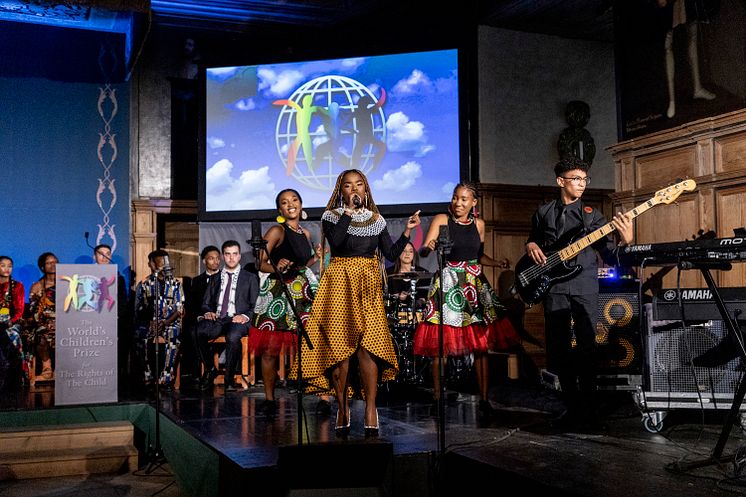 Sydafrikanska barnmusiker på 2022 års World's Children's Prize-ceremonin