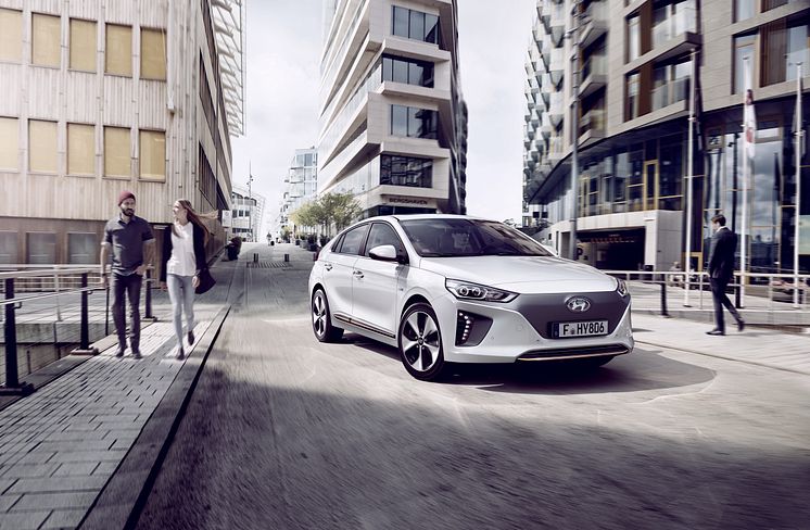 Hyundai IONIQ electric är Årets Elbil 2017.