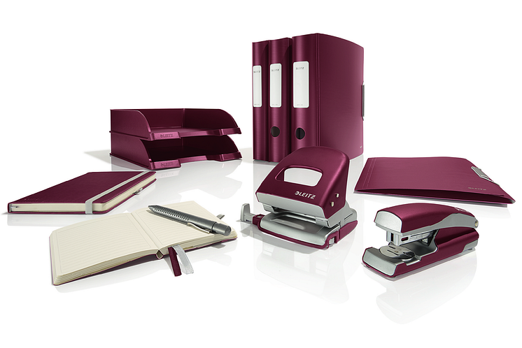 Leitz Style Garnet Red