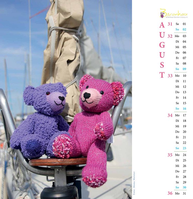 Bärenherz-Kalender 2015: Jeder Monat präsentiert bunte Strickbärchen in Aktion