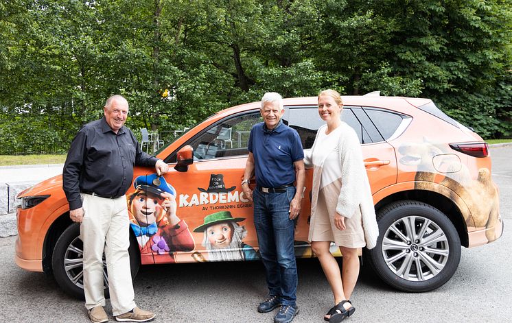 Fra venstre Henning Hagelund hos Canon Norge, Bjørn Egner og Heidi Palm Sandberg hos Qvisten Animation