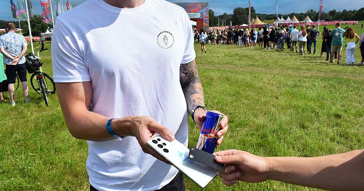 surfpay_x_frosthead-lollapalooza_j6vatn.jpg