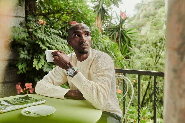 Huawei Watch GT 4_Rainforest Green GMT_Sir Mo Farah_2