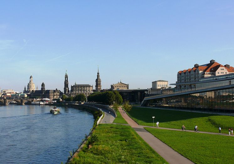 Maritim Hotel Dresden situated right on the river Elbe