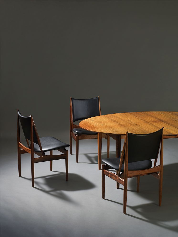 Finn Juhl: "The Egyptian Chair" & "Judas Table"