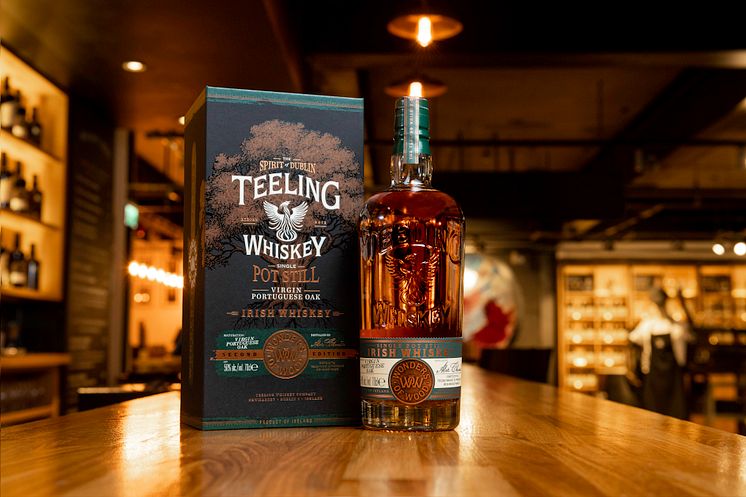 Teeling Wonders of Wood Single Pot Still Bottle and  Box Bar