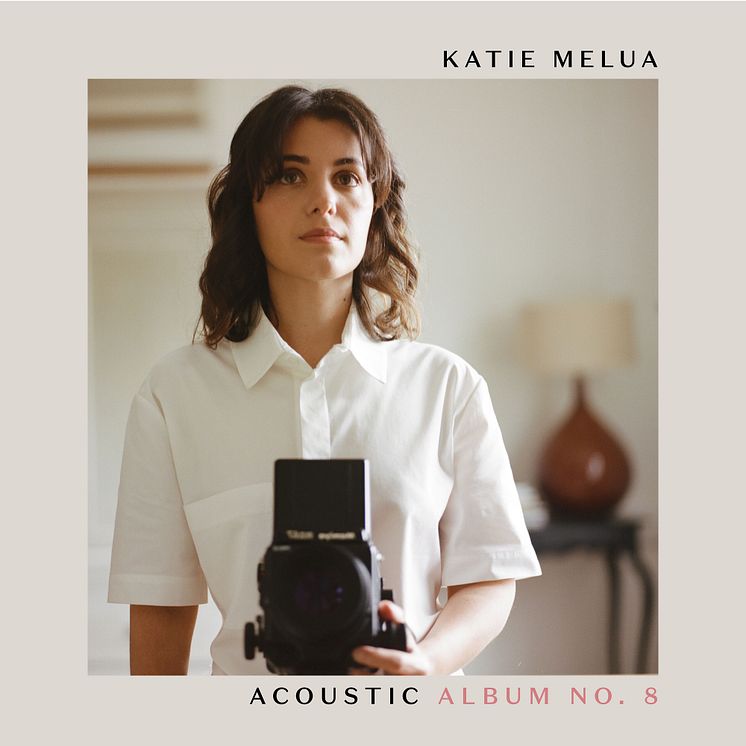 Katie Melua omslag Acoustic Album No 8.jpeg