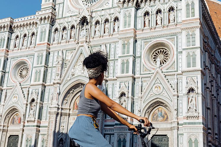 DEST_ITALY_FLORENCE_THEME_BIKE_GettyImages-1202090300_Universal_Within usage period_84144
