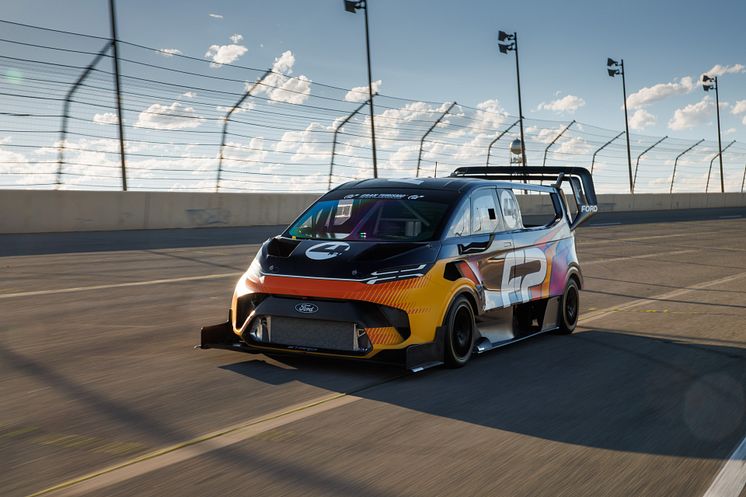 SuperVan 4.2 Pikes Peak 2023 (1)