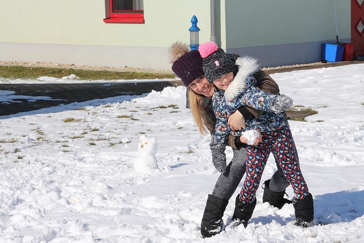 Familienvater läd Kameraden der Oberfrankenkaserne zum Frühstück ein und ruft zum Spenden Für Bärenherz auf