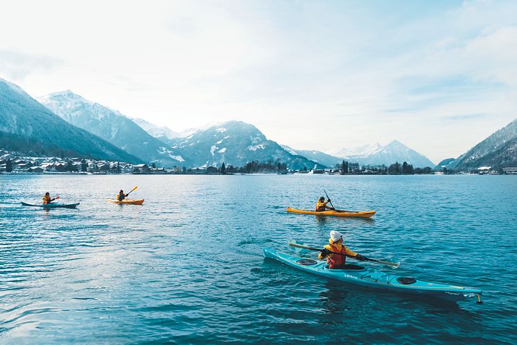 Winterkajak auf dem Brienzersee