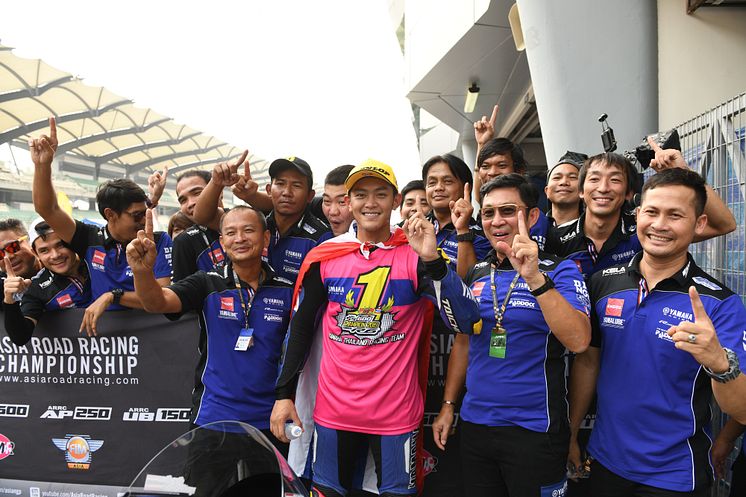 2019092304_001xx_Peerapong_Wins_ARRC_SS600_Title_4000