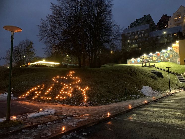 Marschaller vid Alby torg 13 dec 2021.jpg