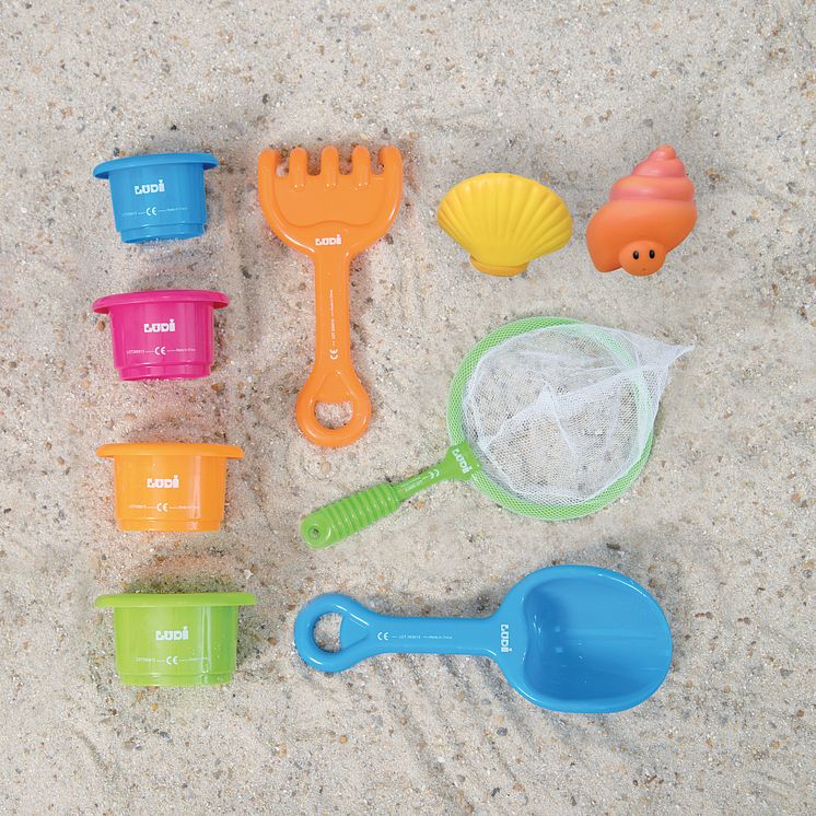 leksaker till strandpoolen-smartasaker.jpg