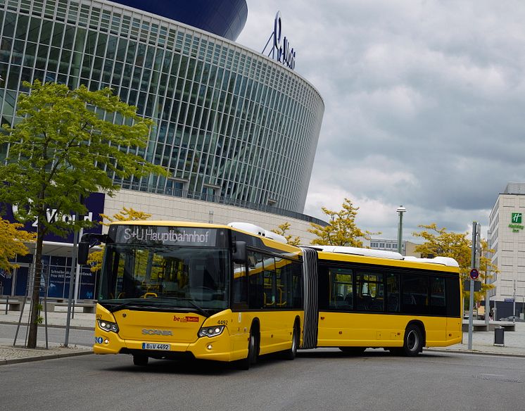 Scania Citywide LFA_ nun 365 mal in Berlin