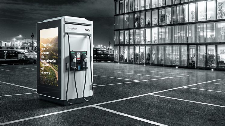 ChargePost – Energiespeicher, Schnellladesäule und Werbeplattform in Einem.