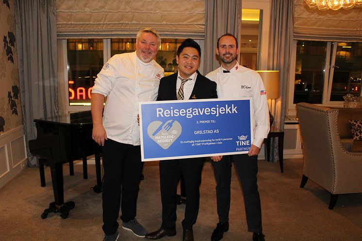 3.plass Årets. matglede bedrift_Fra venstre.Matfaglig ansvarlig TINE Partner, Pål Jetmundsen, marketingsjef Grilstad AS, Sindre Tanum og juryformann og Bocuse d’O vinner, Ørjan Johannessen.JPG